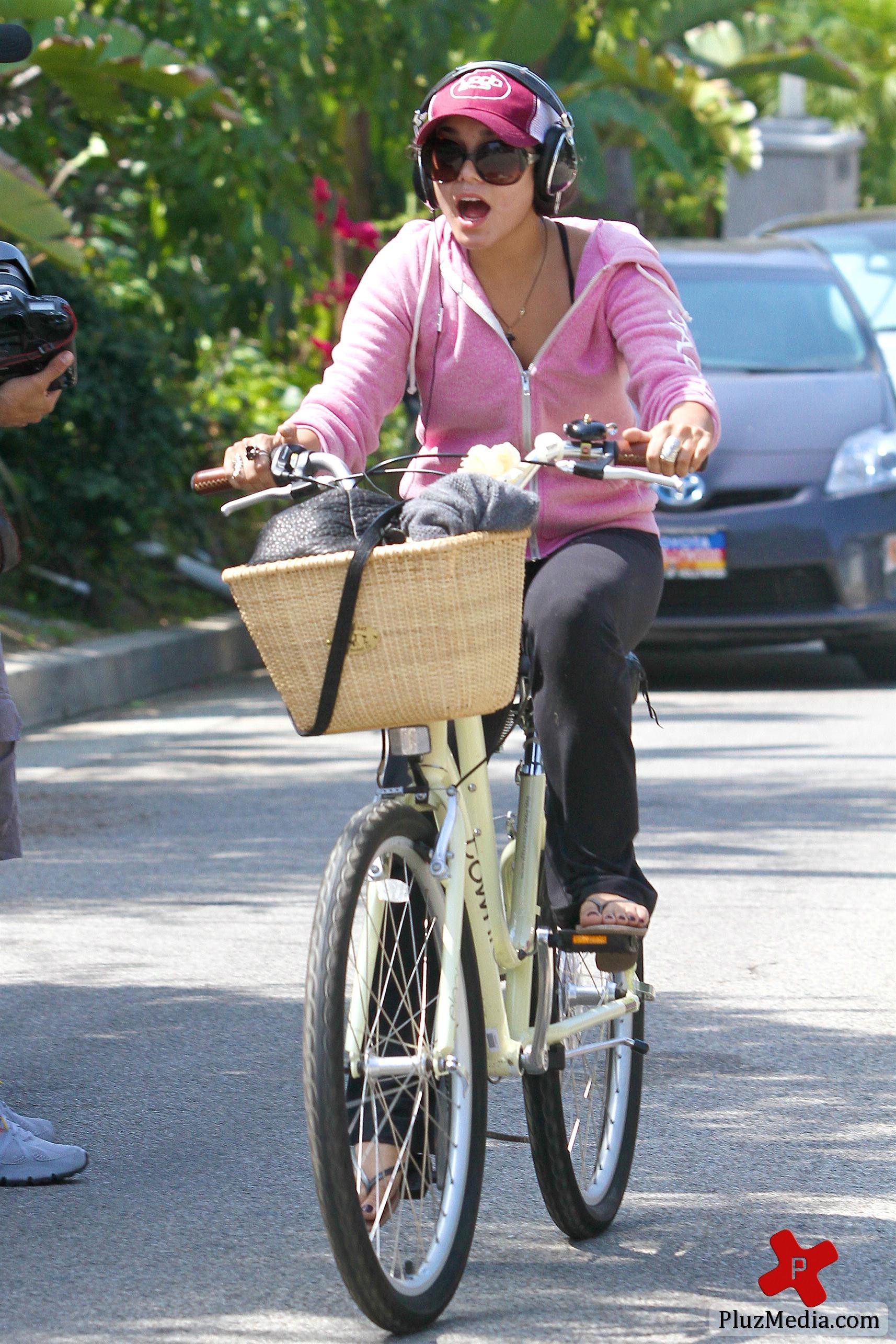 Vanessa Hudgens with her hood up over her cap | Picture 89137